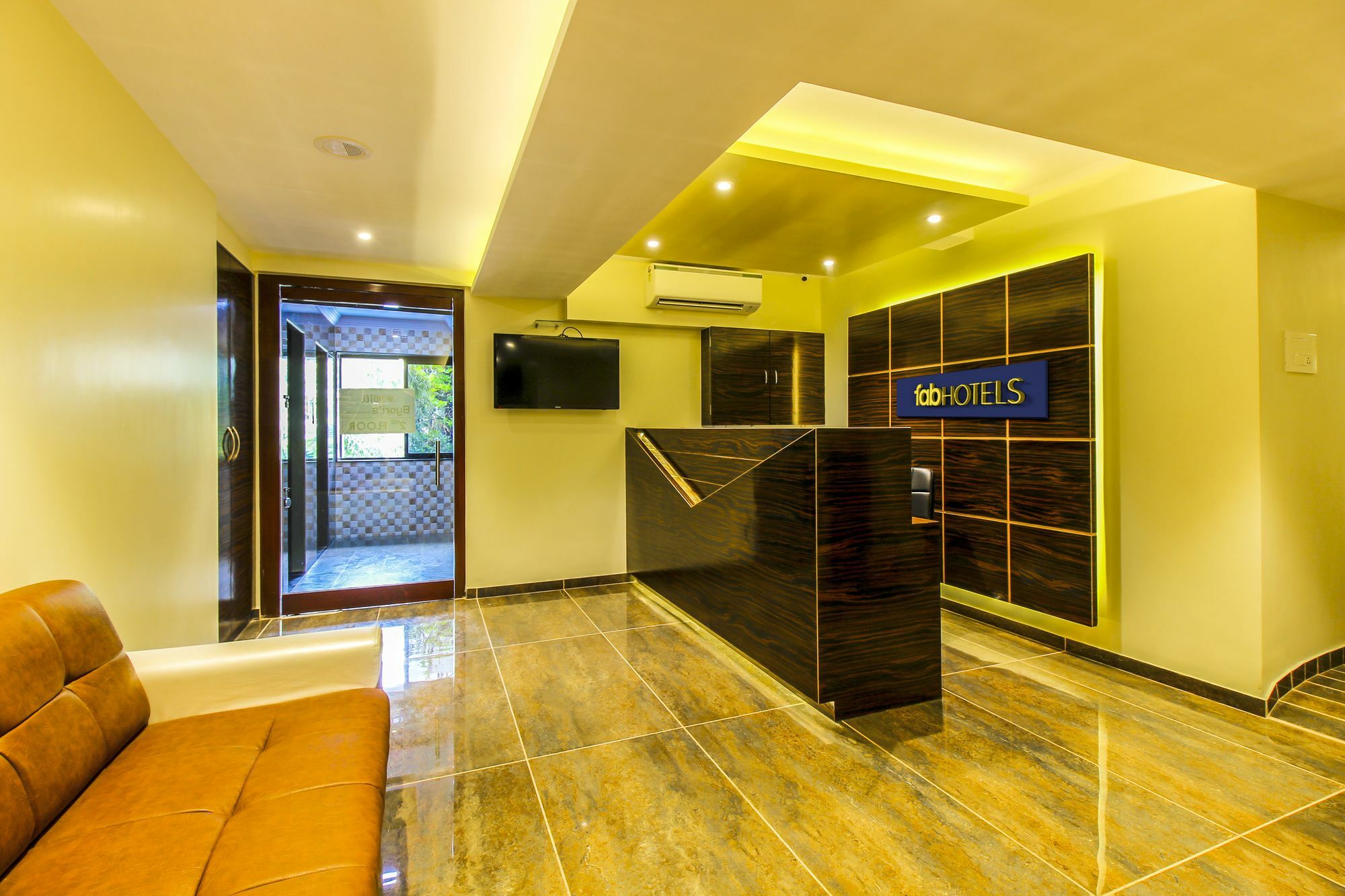 Fluorescent By Bizzgrow Hotels International Airport - Formerly Known As Byaris International Mumbai Ngoại thất bức ảnh