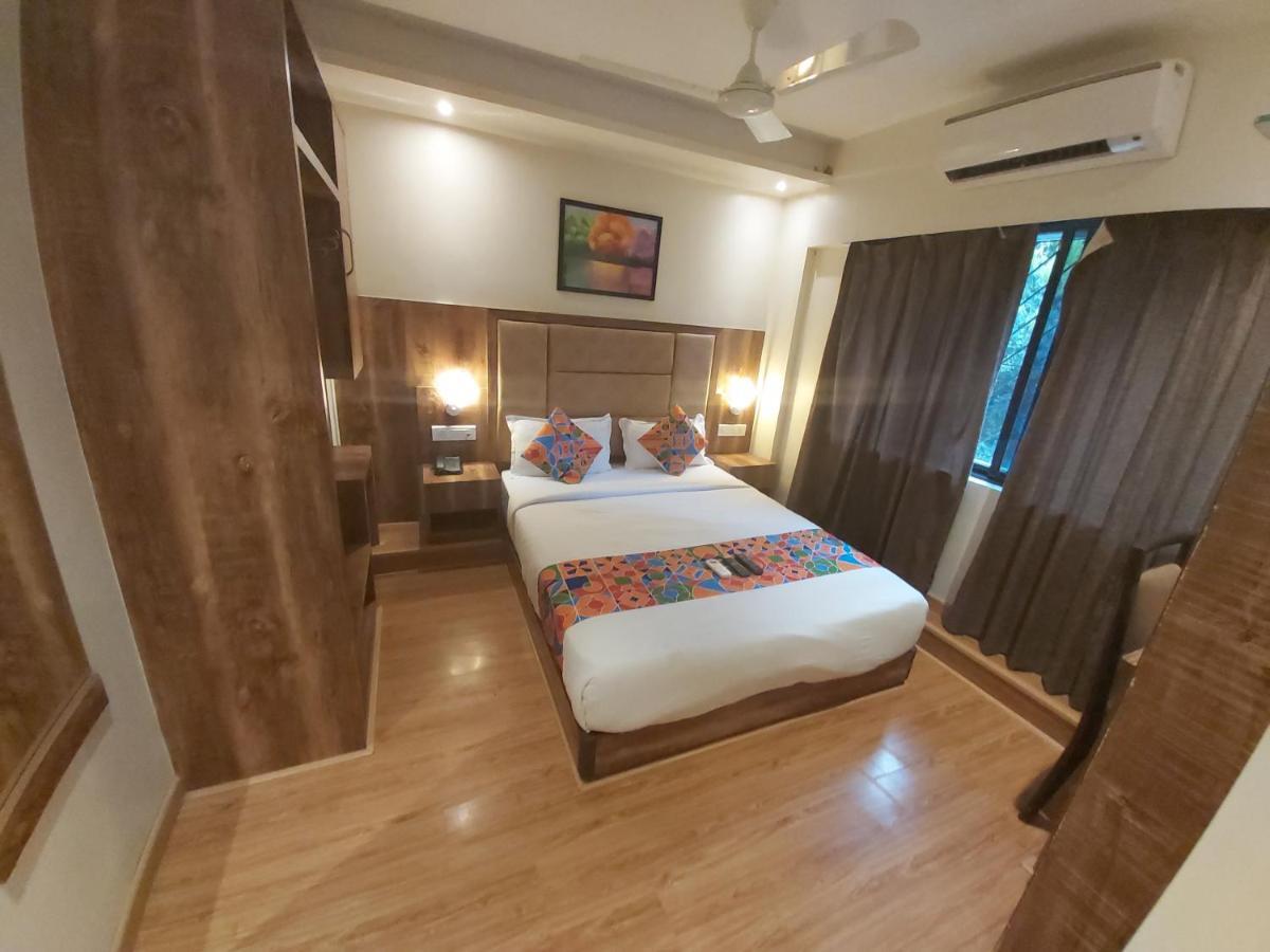 Fluorescent By Bizzgrow Hotels International Airport - Formerly Known As Byaris International Mumbai Ngoại thất bức ảnh