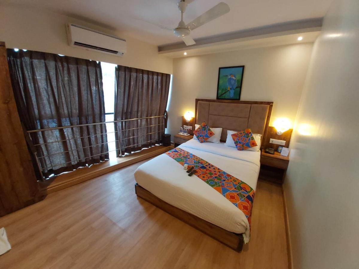 Fluorescent By Bizzgrow Hotels International Airport - Formerly Known As Byaris International Mumbai Ngoại thất bức ảnh