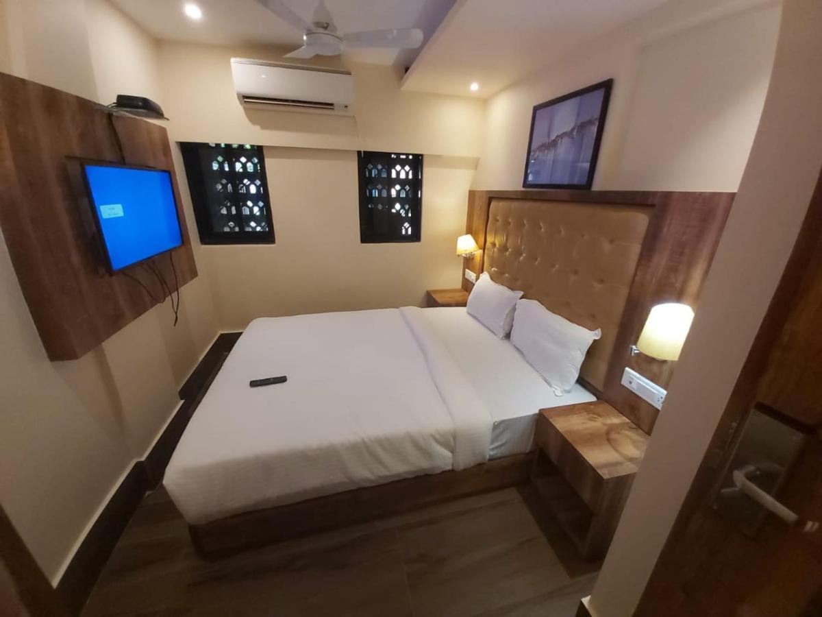 Fluorescent By Bizzgrow Hotels International Airport - Formerly Known As Byaris International Mumbai Ngoại thất bức ảnh