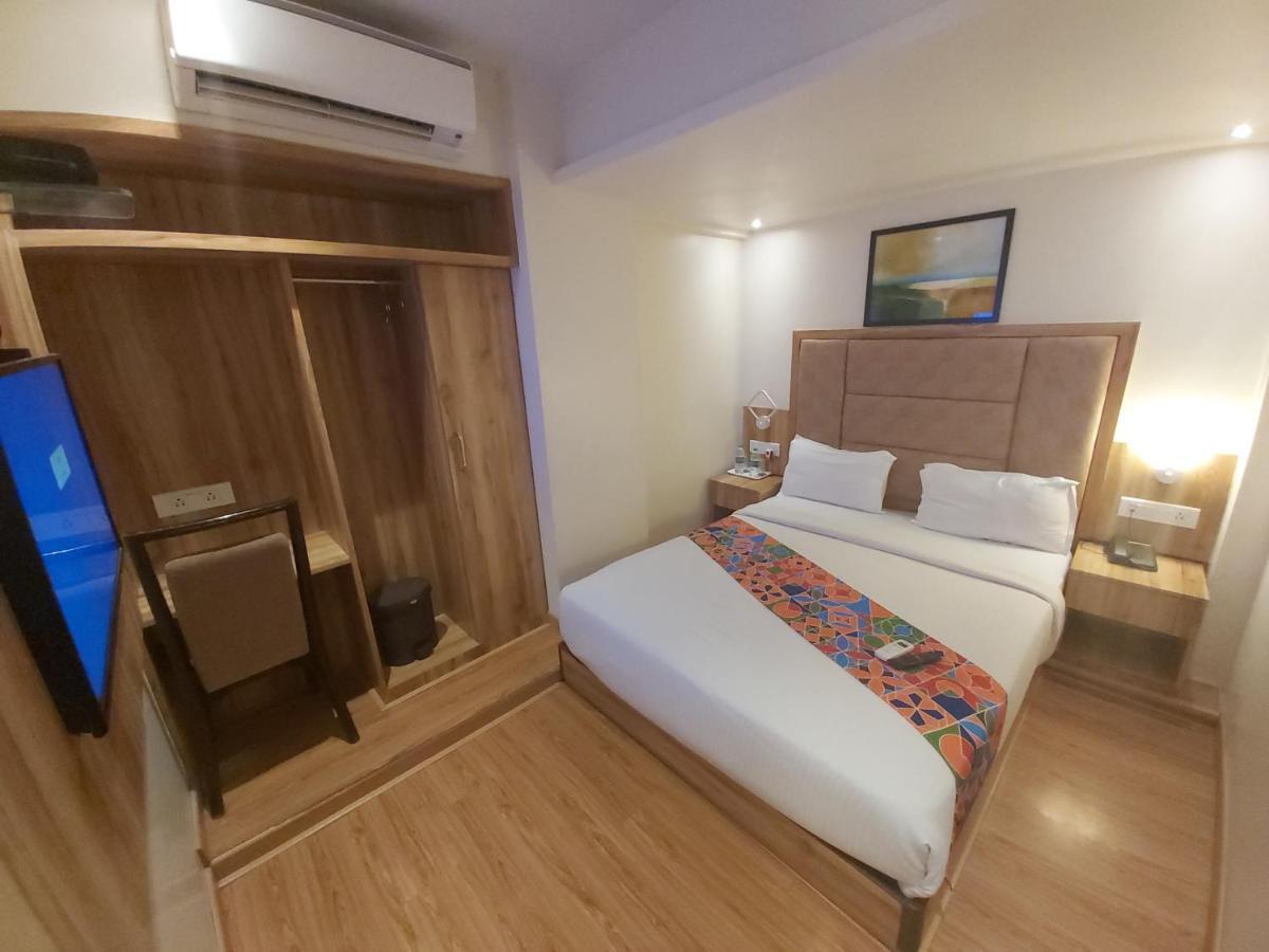 Fluorescent By Bizzgrow Hotels International Airport - Formerly Known As Byaris International Mumbai Ngoại thất bức ảnh