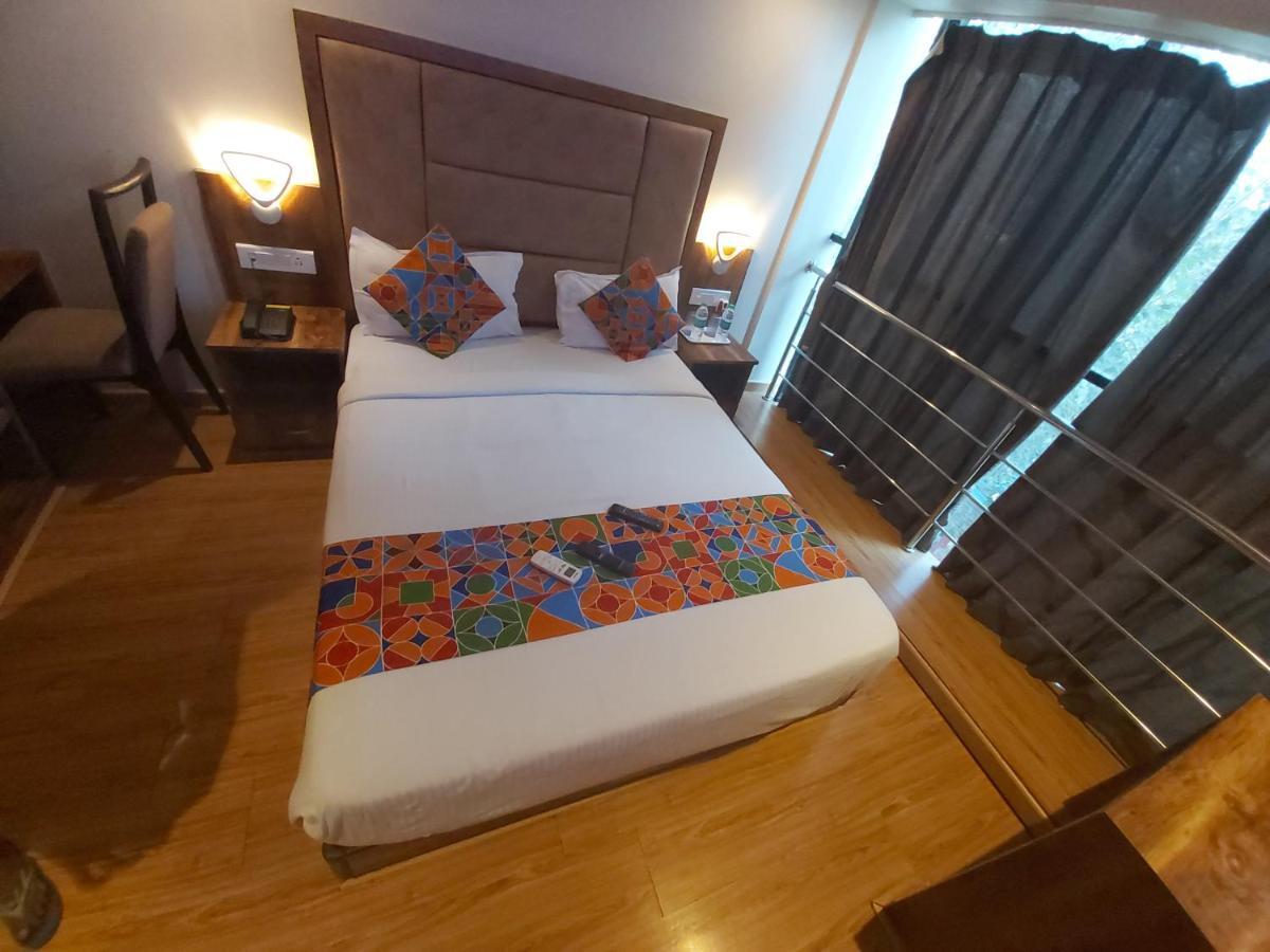 Fluorescent By Bizzgrow Hotels International Airport - Formerly Known As Byaris International Mumbai Ngoại thất bức ảnh