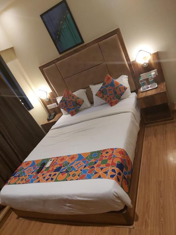 Fluorescent By Bizzgrow Hotels International Airport - Formerly Known As Byaris International Mumbai Ngoại thất bức ảnh